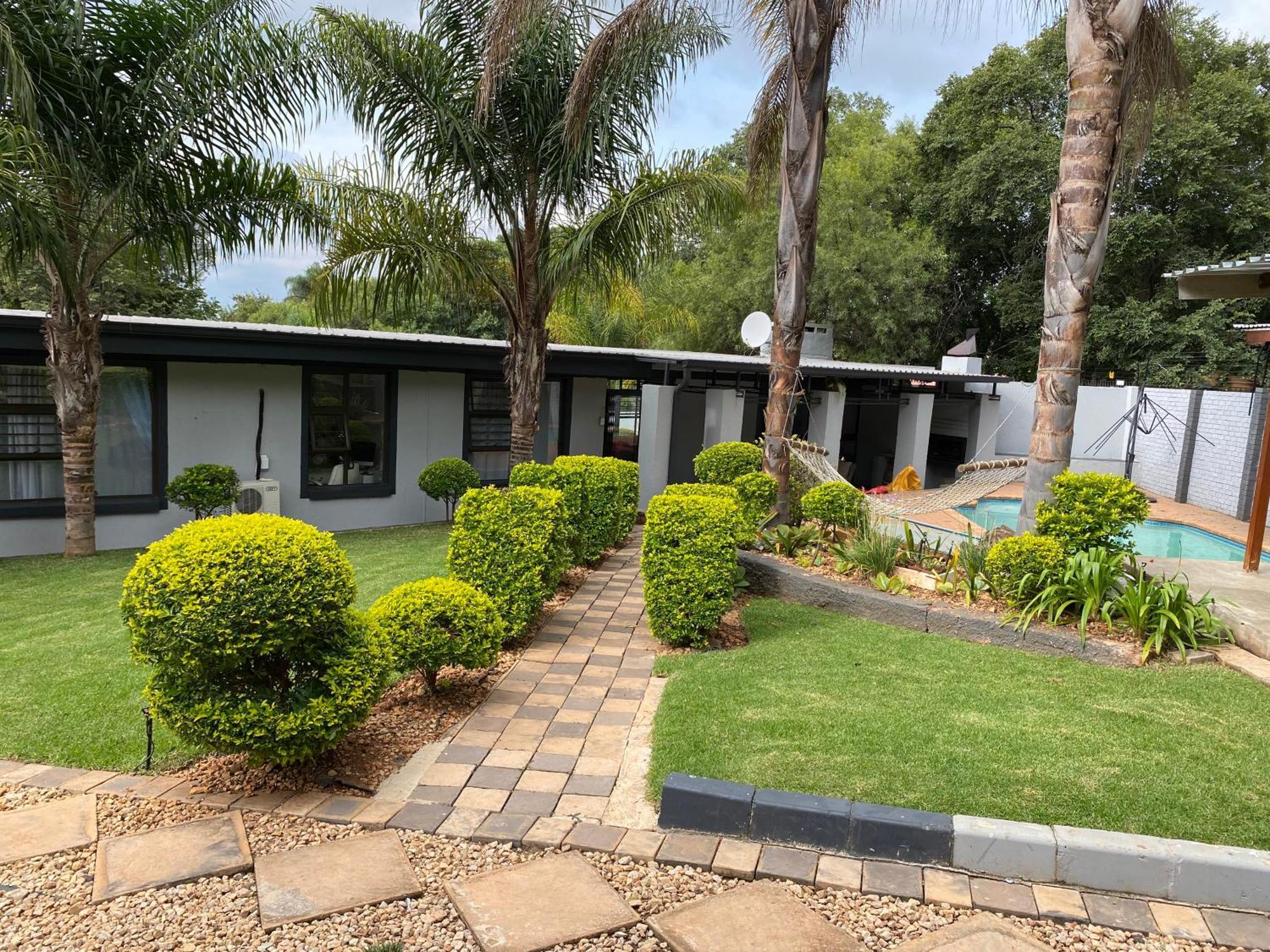 Bridgelamour Guest House1 Hartbeespoort Exterior photo